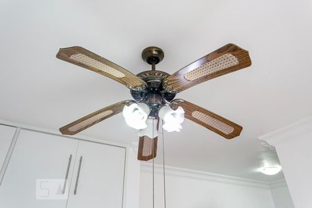 Casa à venda com 484m², 5 quartos e 3 vagasVentilador de Teto da Suite 2