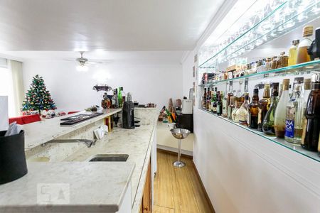 Casa à venda com 484m², 5 quartos e 3 vagasSalão de Festas