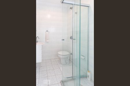 Casa à venda com 484m², 5 quartos e 3 vagasBanheiro da Suite 4