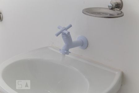 Banheiro - Torneira de kitnet/studio para alugar com 1 quarto, 18m² em Jardim Oriental, São Paulo