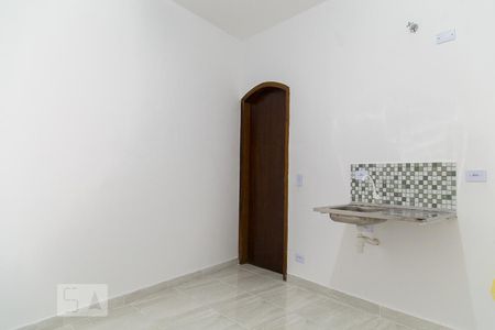 Sala e cozinha de apartamento para alugar com 2 quartos, 40m² em Jardim Oriental, São Paulo
