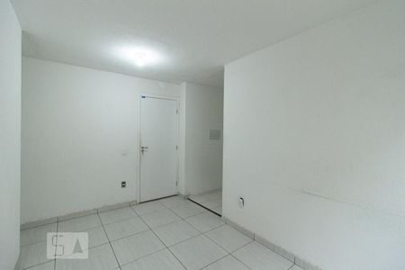Sala de Apartamento com 2 quartos, 43m² Campo Grande