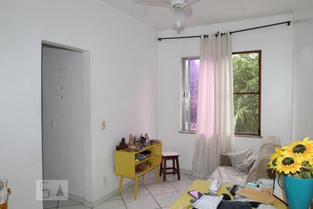 Sala de apartamento à venda com 2 quartos, 54m² em Del Castilho, Rio de Janeiro