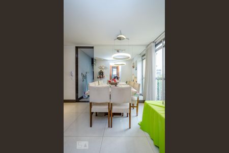 Sala de apartamento à venda com 3 quartos, 110m² em Cinquentenario, Belo Horizonte