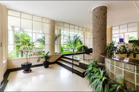 Apartamento para alugar com 153m², 4 quartos e 1 vagaHall de entrada