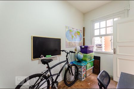 Apartamento para alugar com 153m², 4 quartos e 1 vagaQuarto de serviço