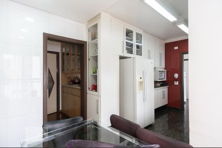 Apartamento à venda com 144m², 3 quartos e 3 vagasCozinha