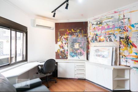 Apartamento à venda com 144m², 3 quartos e 3 vagasQuarto 2