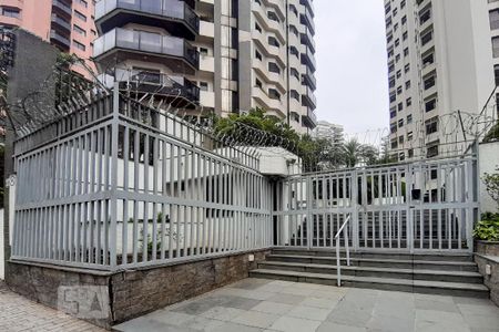Apartamento à venda com 144m², 3 quartos e 3 vagasFachada