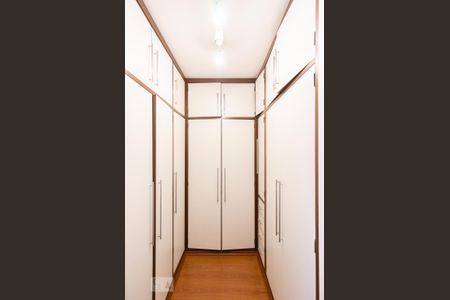 Apartamento à venda com 144m², 3 quartos e 3 vagasCloset da Suíte