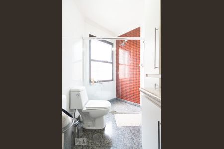 Apartamento à venda com 144m², 3 quartos e 3 vagasBanheiro da Suíte 