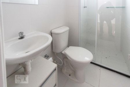 Apartamento para alugar com 50m², 2 quartos e 1 vaga Apartamento para alugar com 50m², 2 quartos e 1 vagaBanheiro
