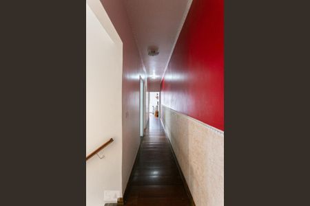 Casa à venda com 150m², 3 quartos e 2 vagas Casa à venda com 150m², 3 quartos e 2 vagasCorredor