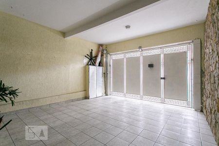 Casa à venda com 150m², 3 quartos e 2 vagas Casa à venda com 150m², 3 quartos e 2 vagasGaragem
