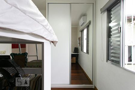 Casa à venda com 150m², 3 quartos e 2 vagas Casa à venda com 150m², 3 quartos e 2 vagasQuarto 2