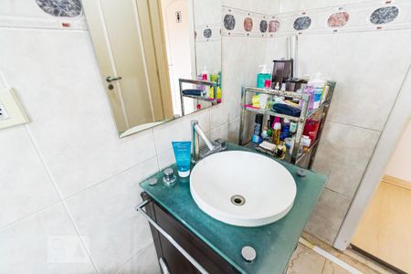 Casa à venda com 313m², 5 quartos e 4 vagas Casa à venda com 313m², 5 quartos e 4 vagasBanheiro Social