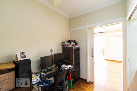 Casa à venda com 313m², 5 quartos e 4 vagas Casa à venda com 313m², 5 quartos e 4 vagasEscritório