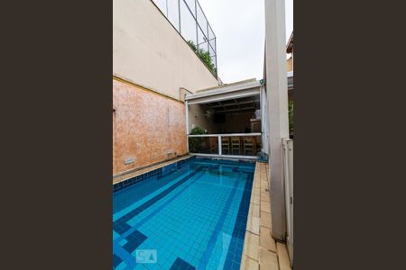Casa à venda com 313m², 5 quartos e 4 vagas Casa à venda com 313m², 5 quartos e 4 vagasPiscina