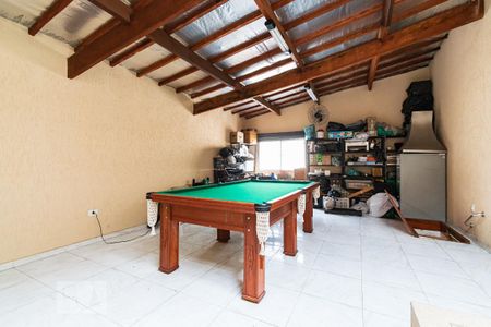Casa à venda com 313m², 5 quartos e 4 vagas Casa à venda com 313m², 5 quartos e 4 vagasSala de Jogos