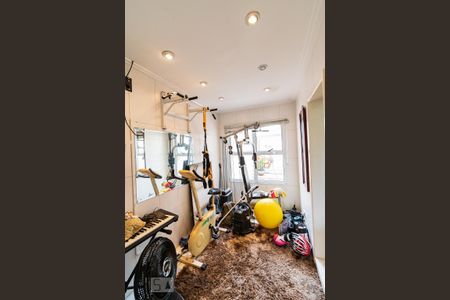 Casa à venda com 313m², 5 quartos e 4 vagas Casa à venda com 313m², 5 quartos e 4 vagasAcademia