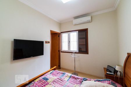 Casa à venda com 313m², 5 quartos e 4 vagas Casa à venda com 313m², 5 quartos e 4 vagasSuíte