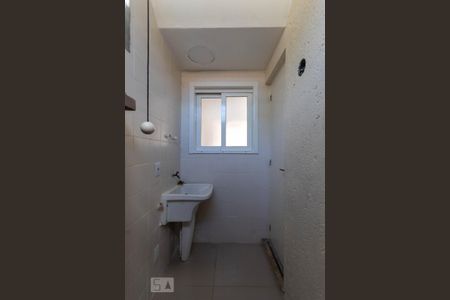 Casa de condomínio para alugar com 92m², 3 quartos e 1 vaga Casa de condomínio para alugar com 92m², 3 quartos e 1 vagaÁrea de Serviço