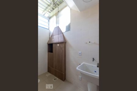 Casa de condomínio para alugar com 92m², 3 quartos e 1 vaga Casa de condomínio para alugar com 92m², 3 quartos e 1 vagaÁrea de Serviço