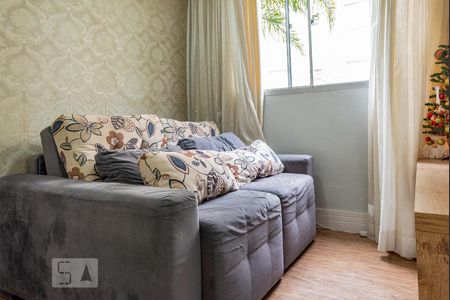 Sofá da  Sala de apartamento para alugar com 2 quartos, 47m² em Loteamento Parque São Martinho, Campinas