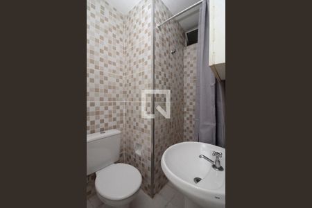 Banheiro de kitnet/studio à venda com 1 quarto, 30m² em Vila Buarque, São Paulo