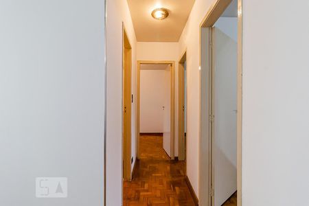 Corredor de apartamento para alugar com 4 quartos, 75m² em Vila Monumento, São Paulo