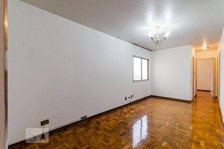 Sala de apartamento para alugar com 4 quartos, 75m² em Vila Monumento, São Paulo