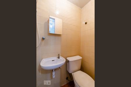 Apartamento para alugar com 75m², 4 quartos e 1 vagaBanheiro de Serviço