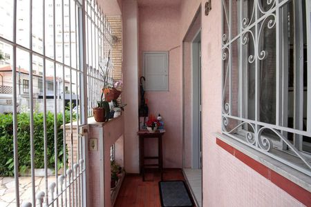 Casa à venda com 115m², 2 quartos e 2 vagasEntrada