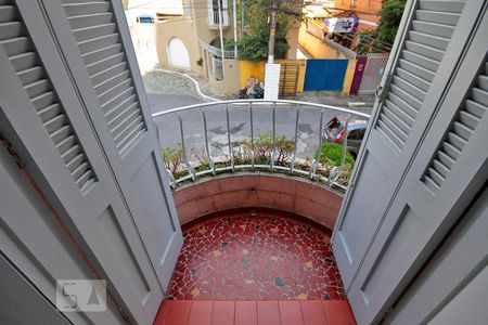 Casa à venda com 115m², 2 quartos e 2 vagasVaranda