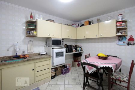 Casa à venda com 115m², 2 quartos e 2 vagasCozinha