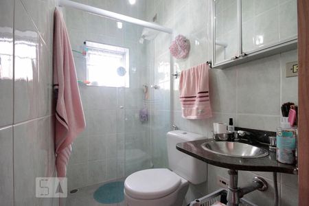 Casa à venda com 115m², 2 quartos e 2 vagasBanheiro da Suíte 2