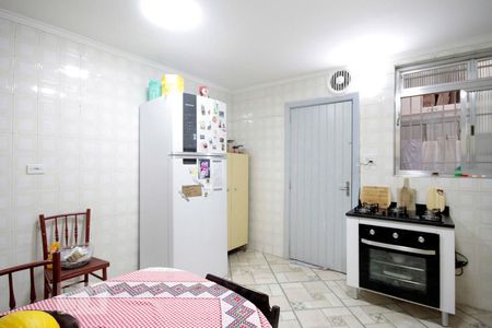 Casa à venda com 115m², 2 quartos e 2 vagasCozinha