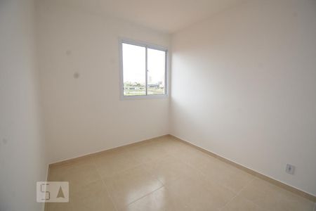 Quarto 2 de apartamento para alugar com 2 quartos, 52m² em Conjunto 5, Brasília