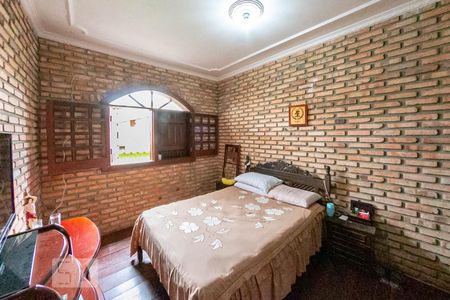 Quarto 1 de casa para alugar com 3 quartos, 600m² em Castelo, Belo Horizonte