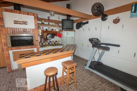 Casa à venda com 220m², 3 quartos e 3 vagas Casa à venda com 220m², 3 quartos e 3 vagasAnexo - Churrasqueira