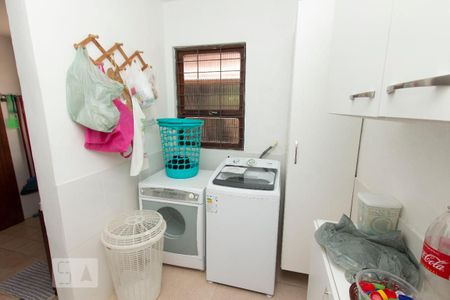 Casa à venda com 220m², 3 quartos e 3 vagas Casa à venda com 220m², 3 quartos e 3 vagasÁrea de Serviço