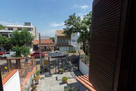 Casa à venda com 220m², 3 quartos e 3 vagas Casa à venda com 220m², 3 quartos e 3 vagasVista da Suíte