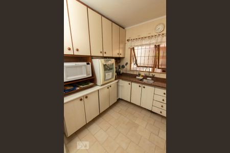 Casa à venda com 220m², 3 quartos e 3 vagas Casa à venda com 220m², 3 quartos e 3 vagasCozinha