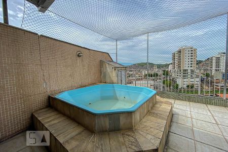 Apartamento à venda com 170m², 3 quartos e 1 vaga Apartamento à venda com 170m², 3 quartos e 1 vagaTerraço - Piscina