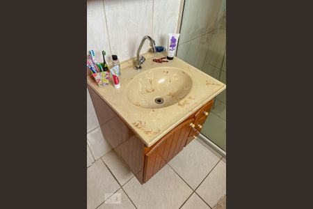 Apartamento à venda com 170m², 3 quartos e 1 vaga Apartamento à venda com 170m², 3 quartos e 1 vagaBanheiro segundo andar