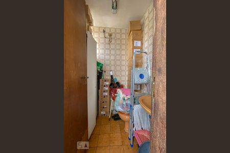 Apartamento à venda com 170m², 3 quartos e 1 vaga Apartamento à venda com 170m², 3 quartos e 1 vagaBanheiro de Serviço