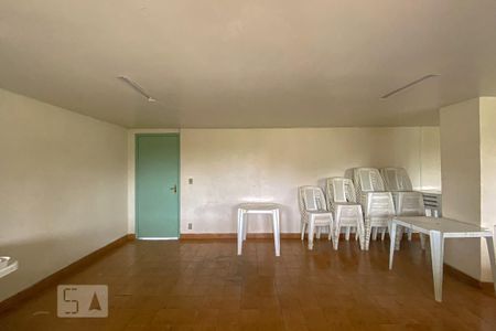Apartamento à venda com 170m², 3 quartos e 1 vaga Apartamento à venda com 170m², 3 quartos e 1 vagaÁrea comum - Salão de festas
