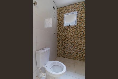 Banheiro de casa para alugar com 1 quarto, 50m² em Vila Euthalia, São Paulo