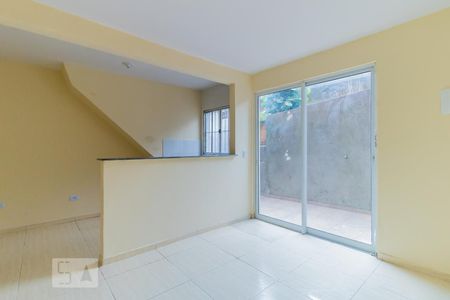 Sala de casa para alugar com 1 quarto, 50m² em Vila Euthalia, São Paulo