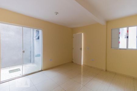 Quarto de casa para alugar com 1 quarto, 50m² em Vila Euthalia, São Paulo